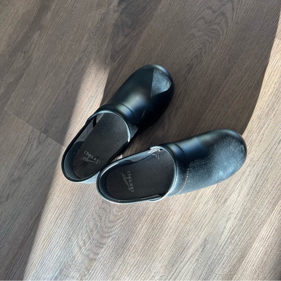 Black dansko dress shoes black. - Picture 2 of 3